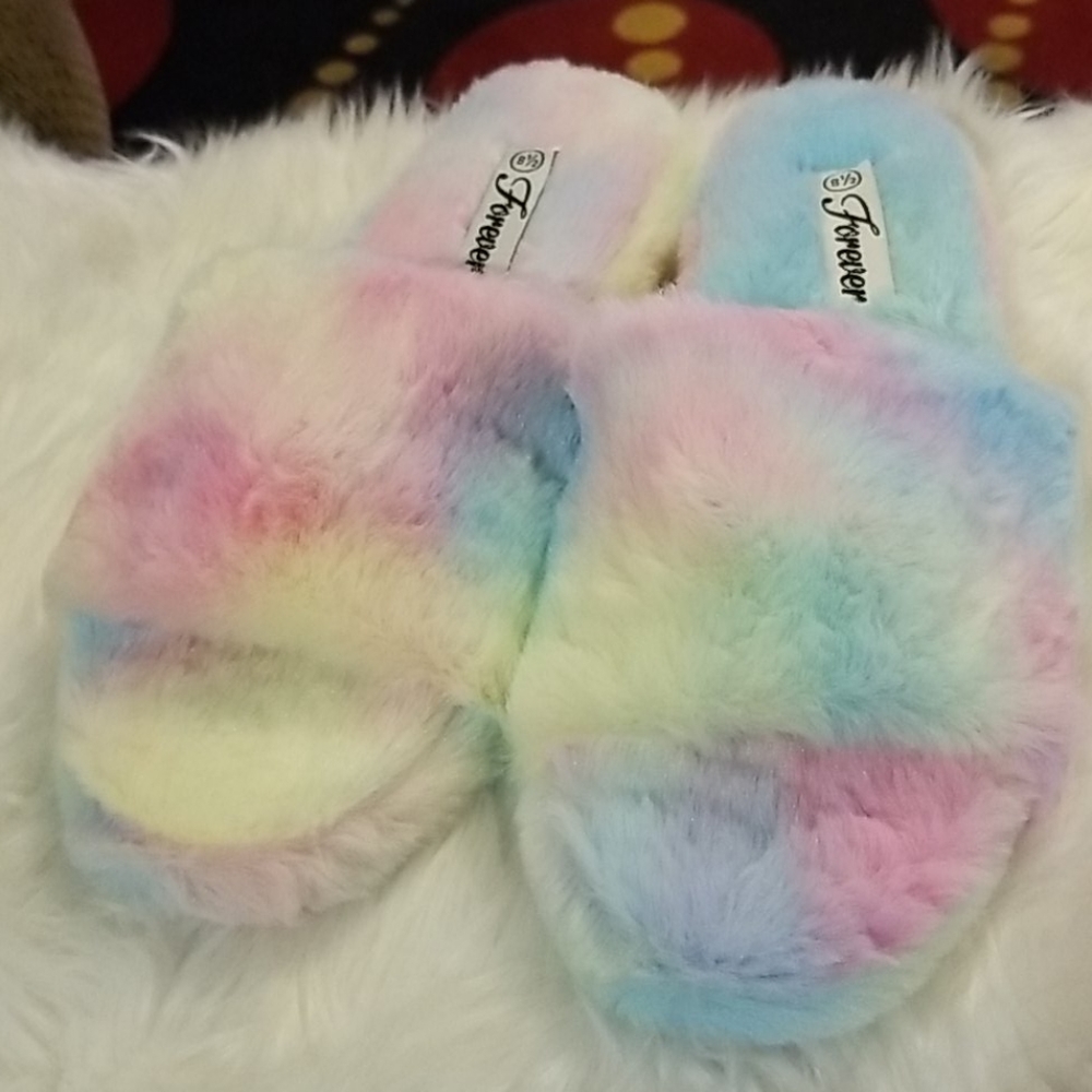 👣Forever ⚡Faux Fur Slide MultiColors slippers footwear comfee  u r worth it 🍭 - Picture 8 of 11